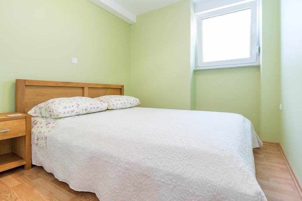 Apartment Mima ميدولين الغرفة الصورة